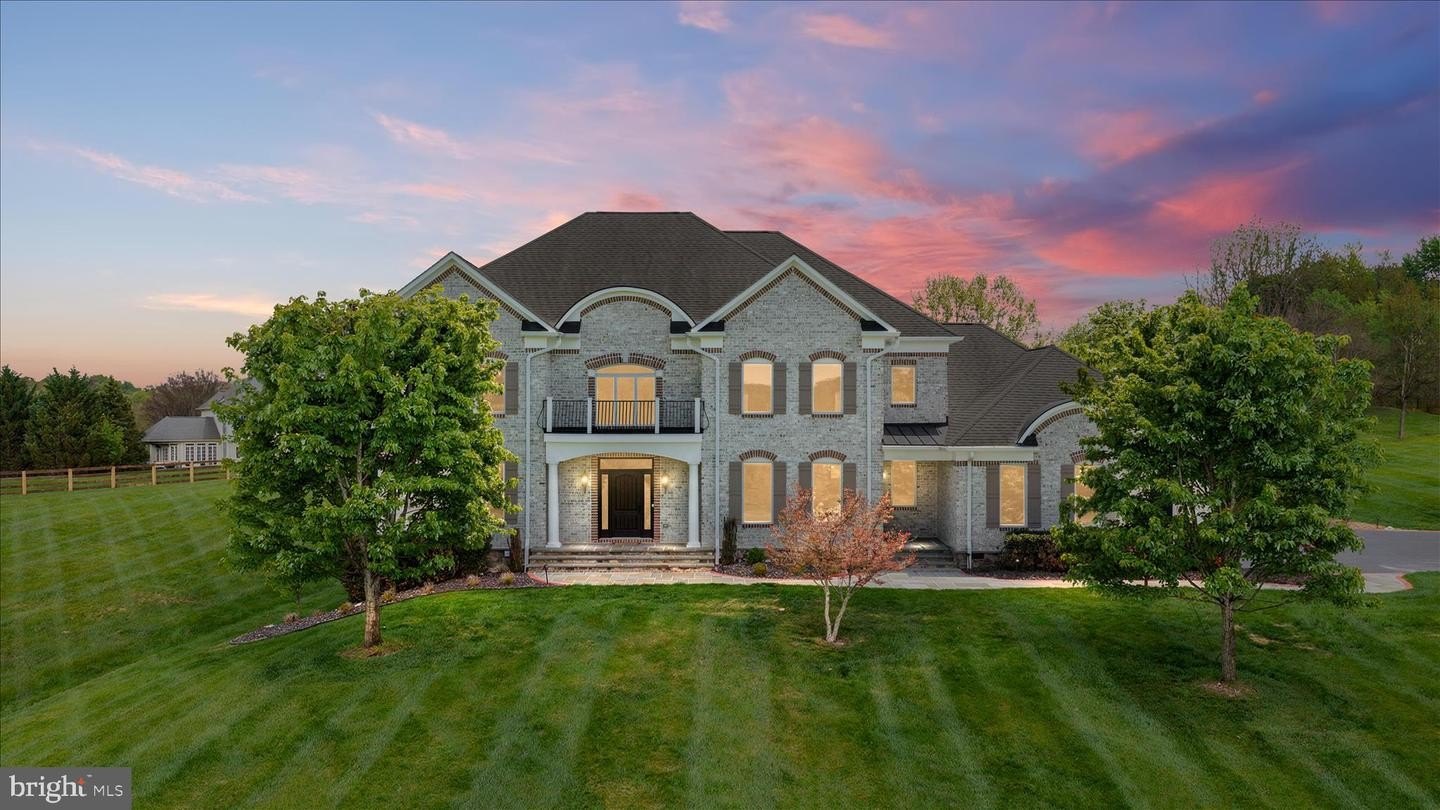 Single Family 5BR 5BA - 16064 WATERFORD CREEK CIR, HAMILTON, VA