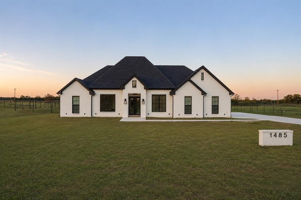 Single Family 3BR 2BA - 1485 Dixie Estates Way, Whitesboro, TX