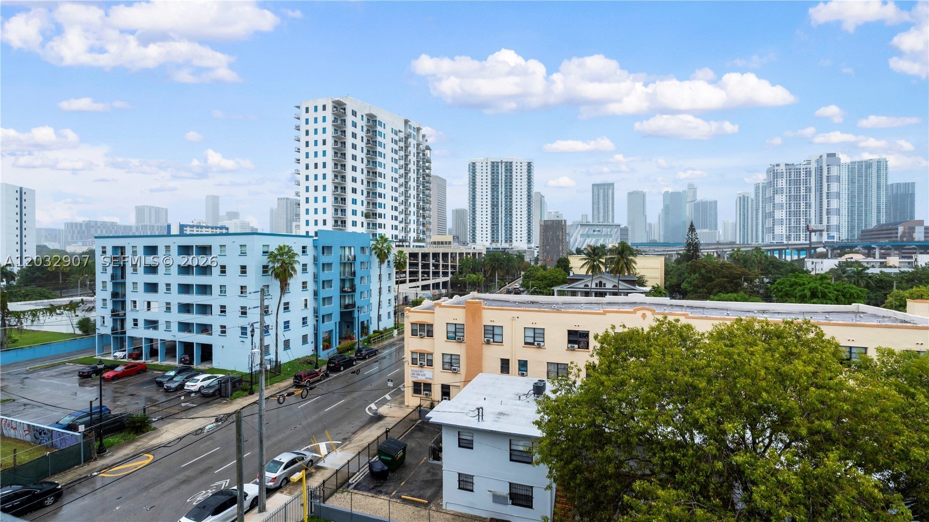 Condo 2BR 1BA - 546 SW 1st St, Miami, FL