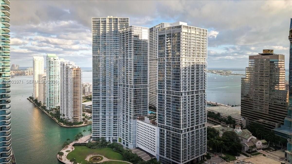 Condo 1BR 1BA - 465 Brickell Ave, Miami, FL