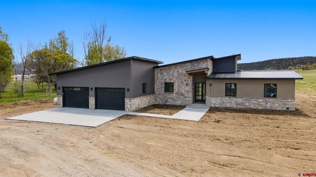 Single Family 4BR 3BA - 68118 Ute Valley Drive, Montrose, CO