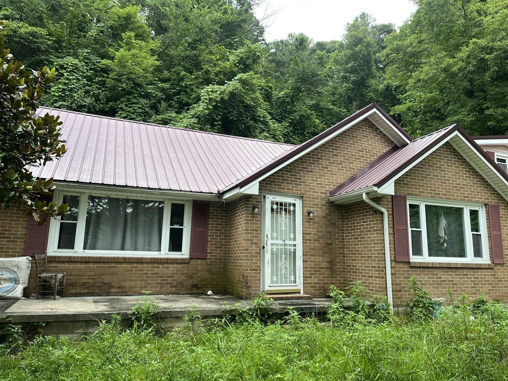 Single Family 4BR 2BA - 10 Ponderosa Pine Lane, Scuddy, KY