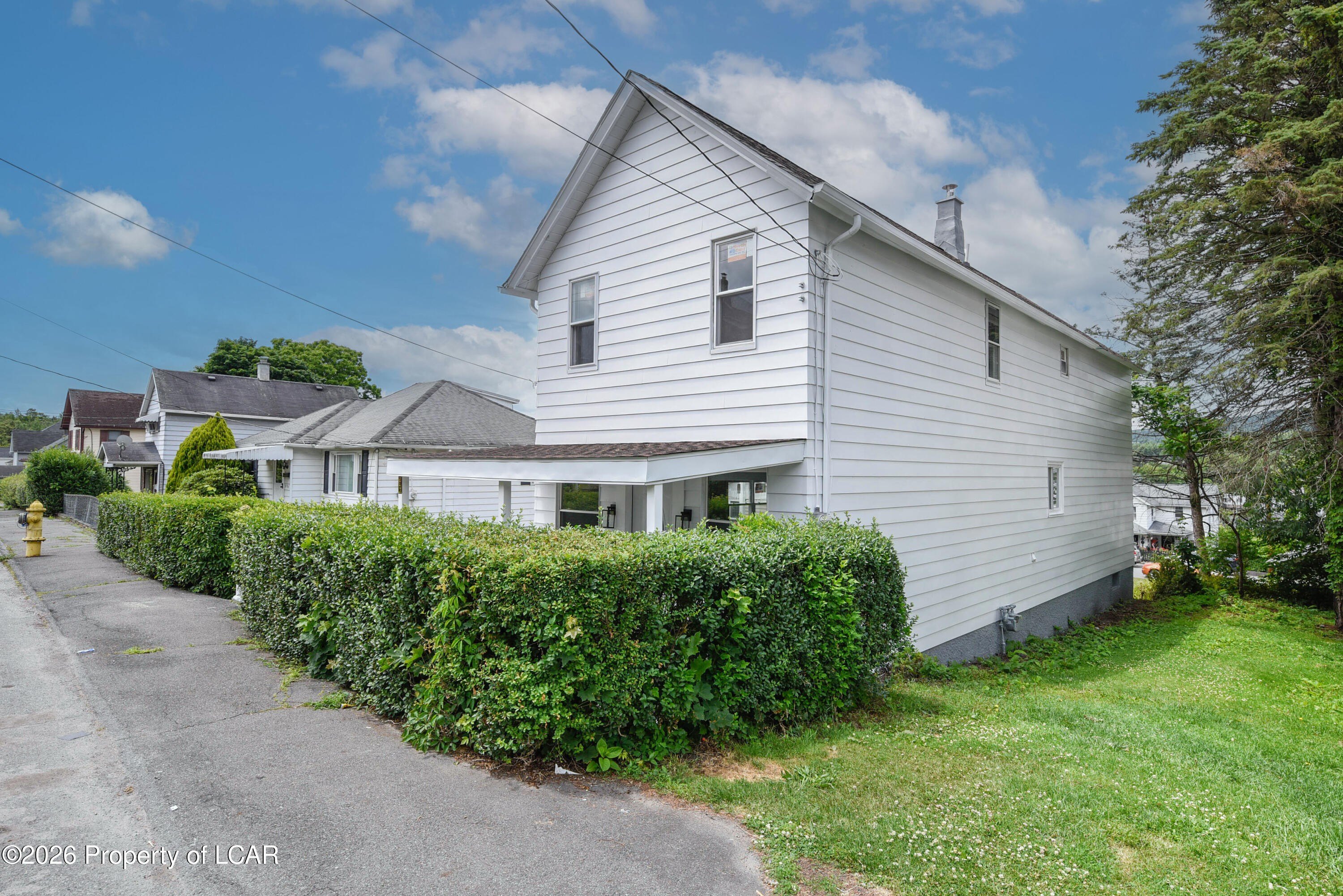 Single Family 5BR 2BA - 143 Bellman Street, Throop, PA