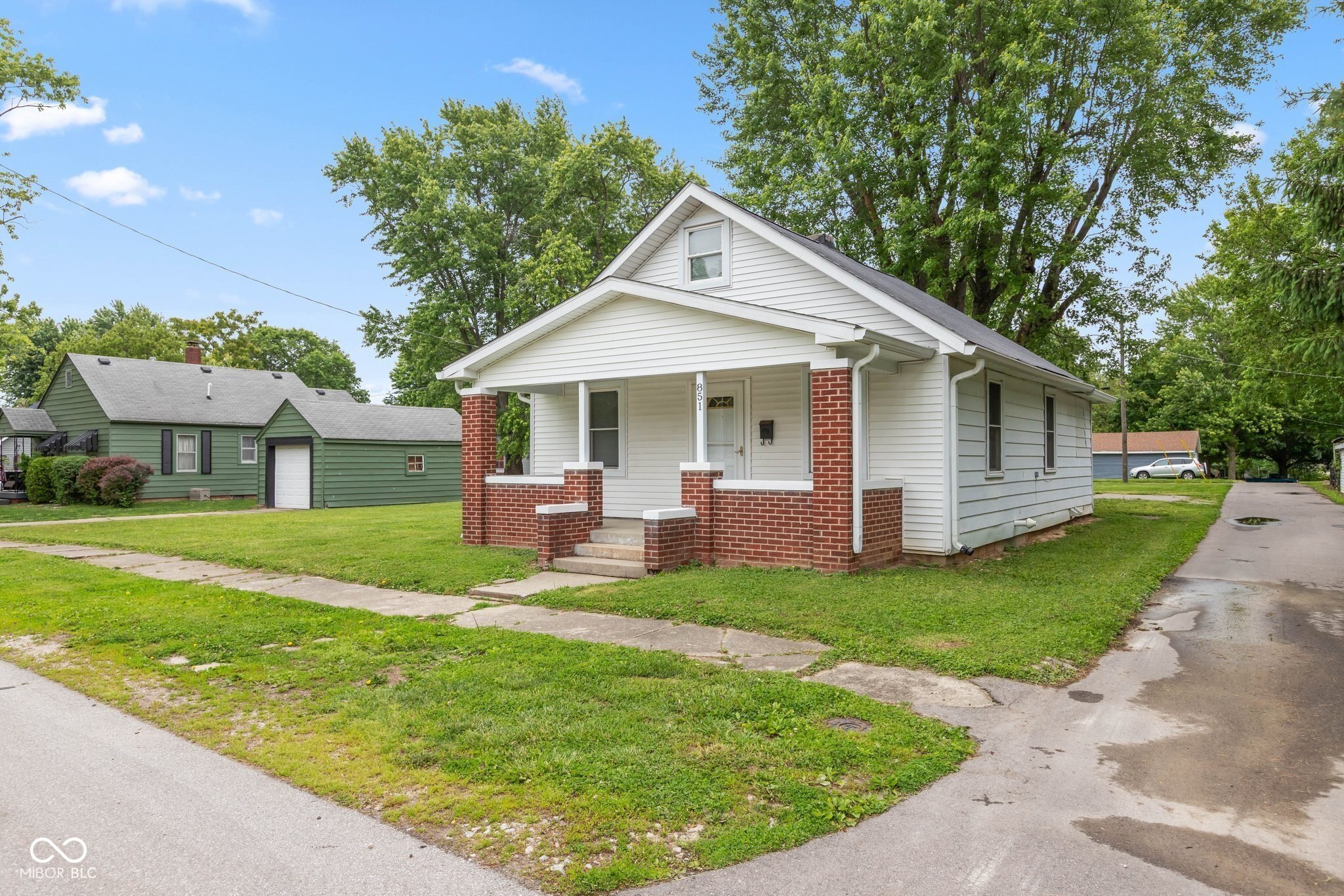 Single Family 2BR 1BA - 851 Duane Street, Franklin, IN