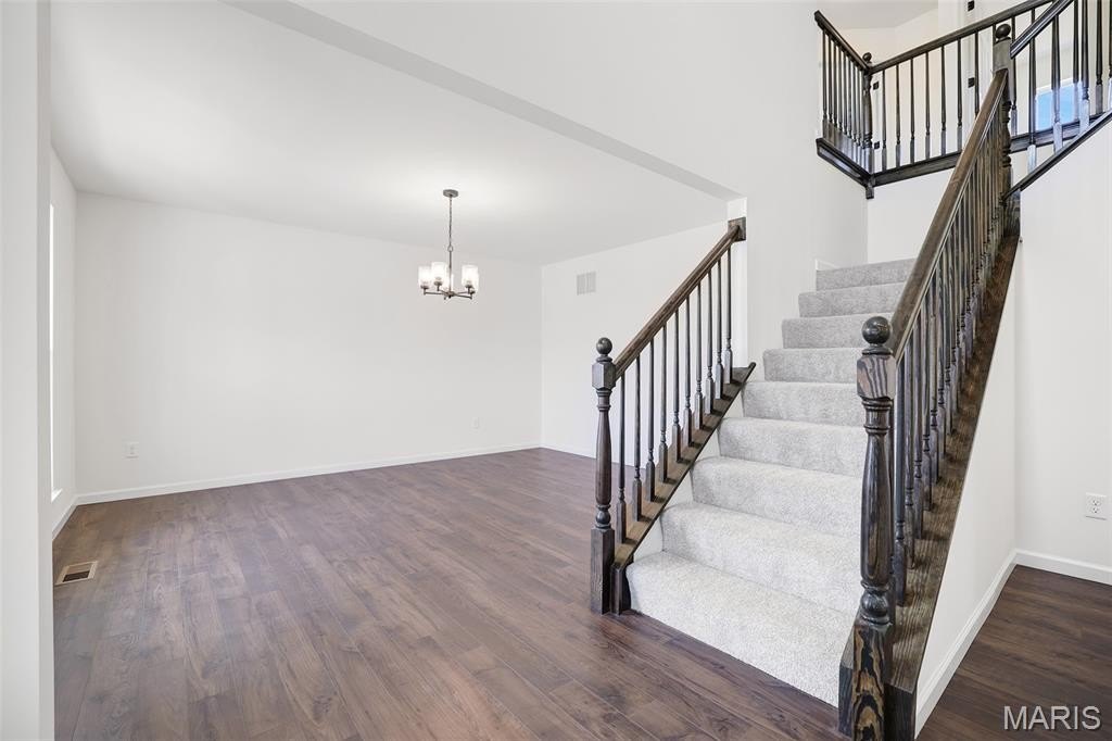 Single Family 4BR 3BA - 3839 Sonora Stone Drive, Florissant, MO