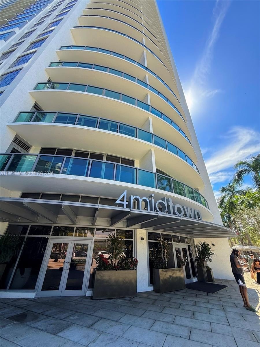 Condo 1BR 2BA - 3301 NE 1st Ave, Miami, FL
