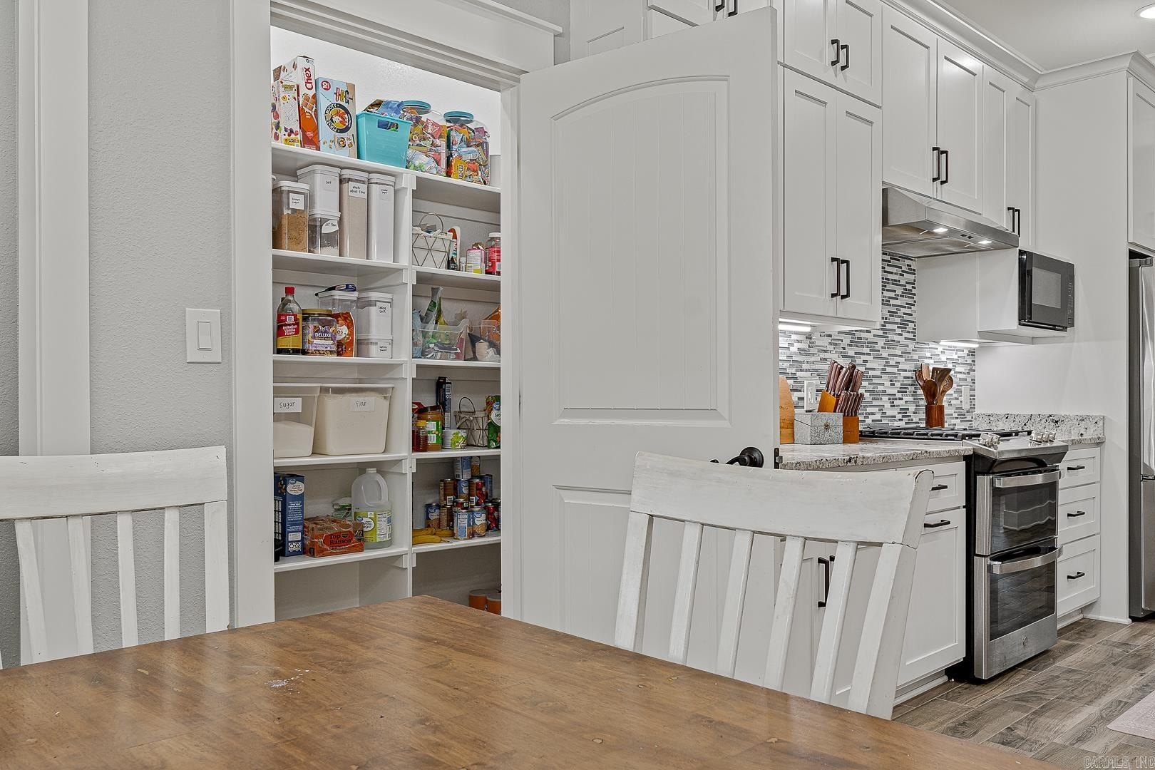 3920 Towering Oaks St  