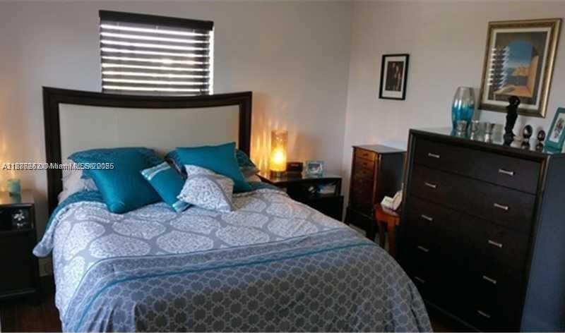 Condo 2BR 1BA - 900 NE 18th Ave, Fort Lauderdale, FL