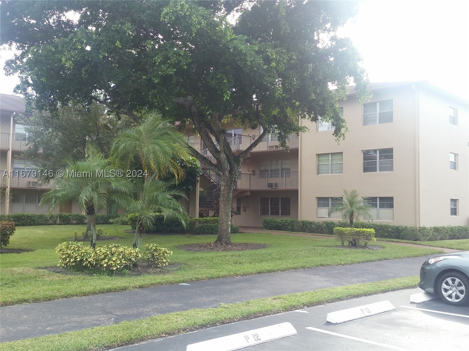 Condo 1BR 2BA - 13350 SW 1st St, Pembroke Pines, FL