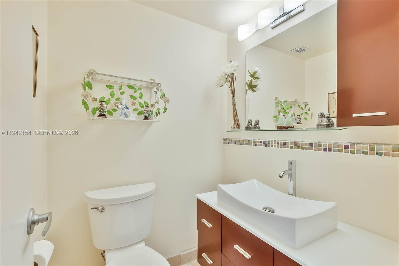 Condo 1BR 2BA - 500 Bayview Dr, Sunny Isles Beach, FL