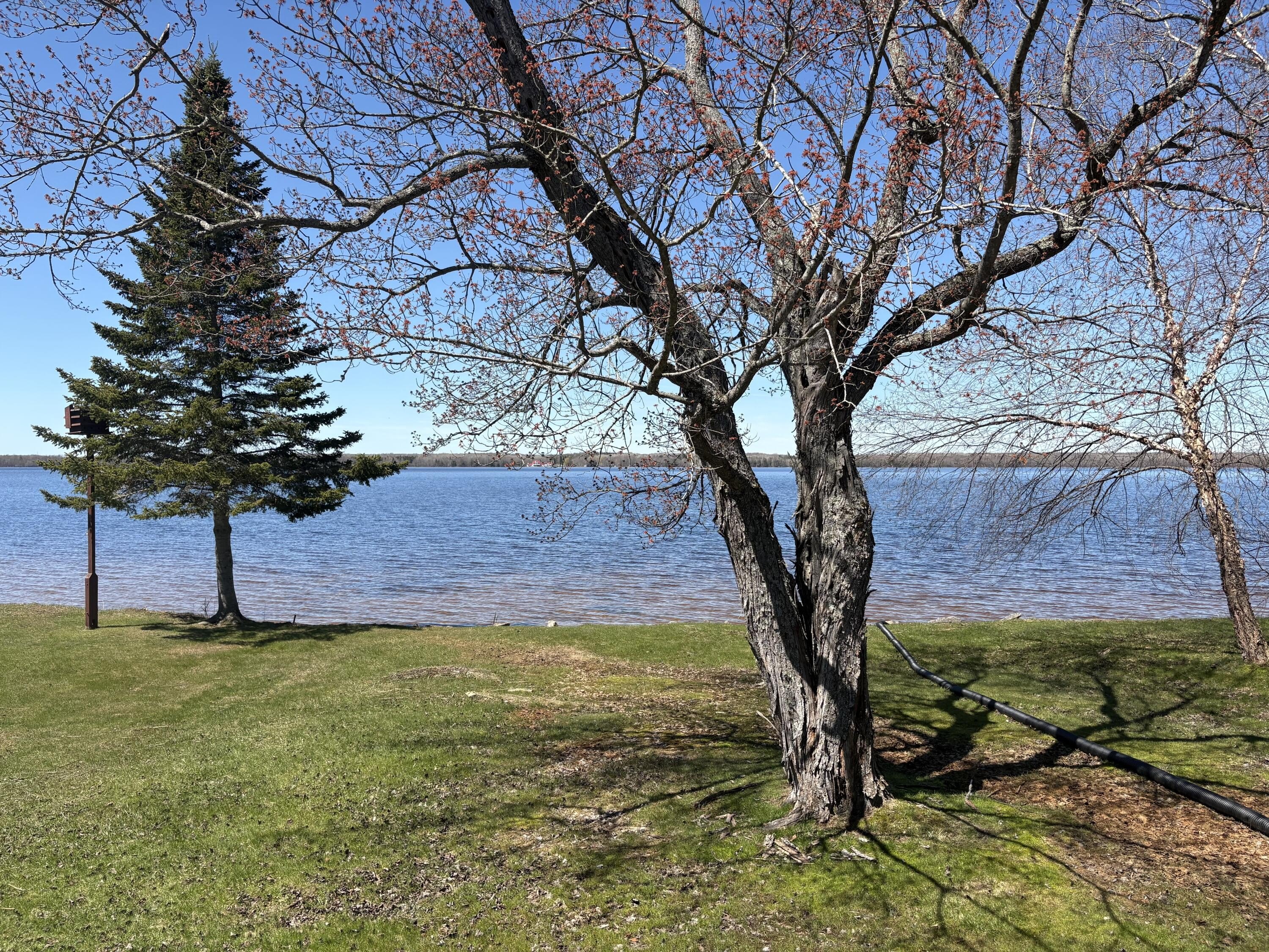 Manufactured Housing 2BR 2BA - N7790 Millecoquin Lake RD, Engadine, MI
