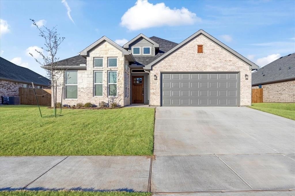 Single Family 3BR 2BA - 512 Courtney Drive, Sherman, TX