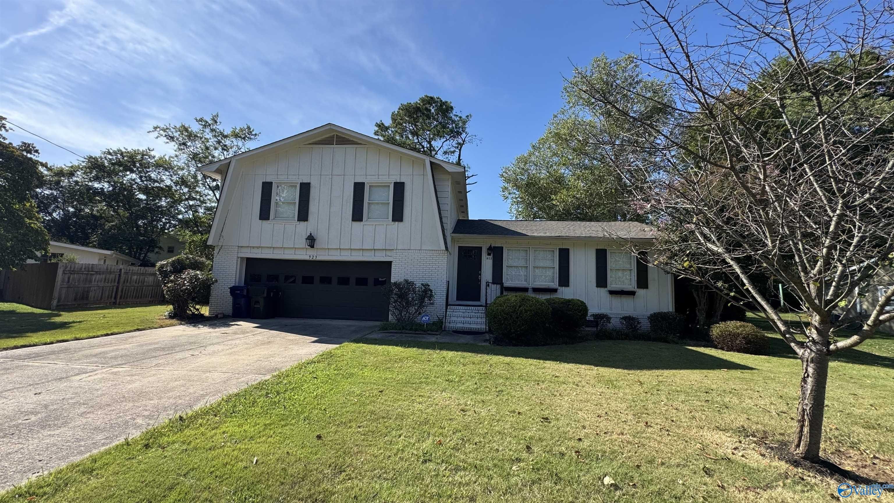Single Family 3BR 2BA - 923 Miller Blvd, Madison, AL