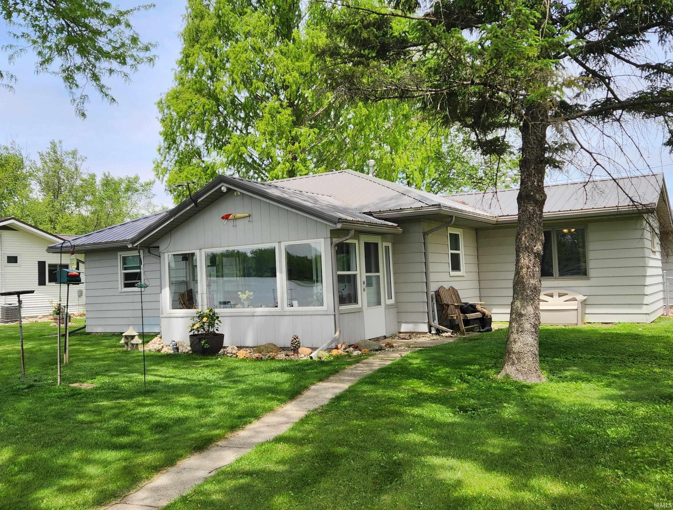 Single Family 3BR 1BA - 0586 S Lakeshore Drive, Kimmell, IN