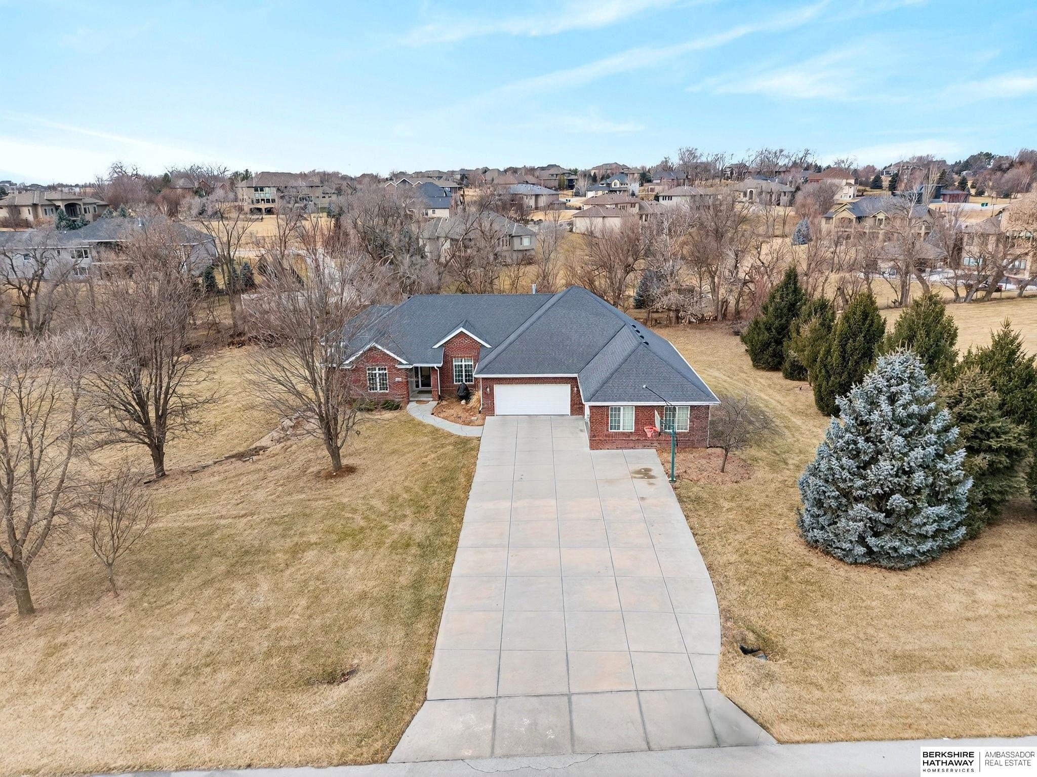 Single Family 6BR 4BA - 10030 S 162nd Street, Omaha, NE