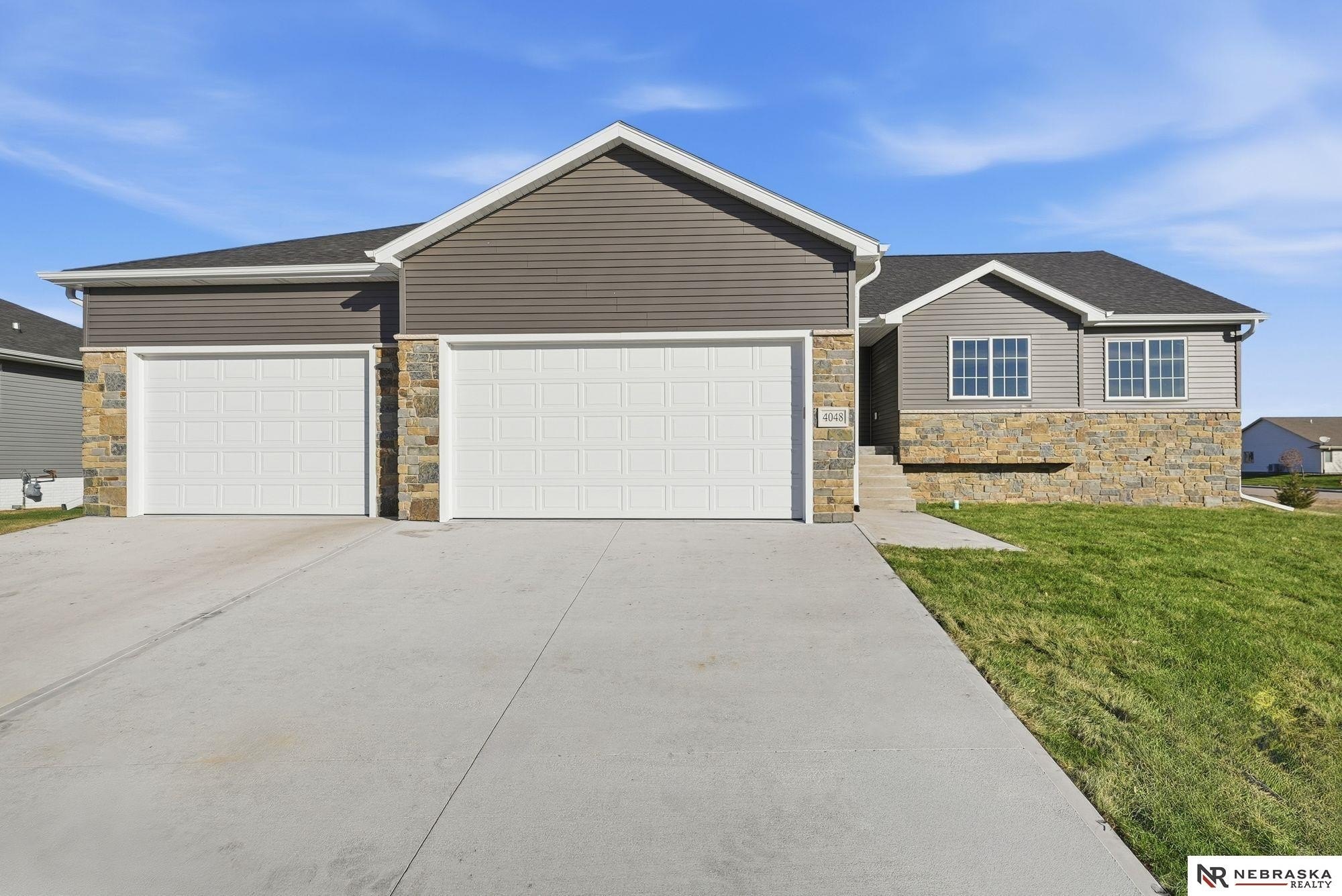 Single Family 3BR 2BA - 4048 Northview Drive, Grand Island, NE