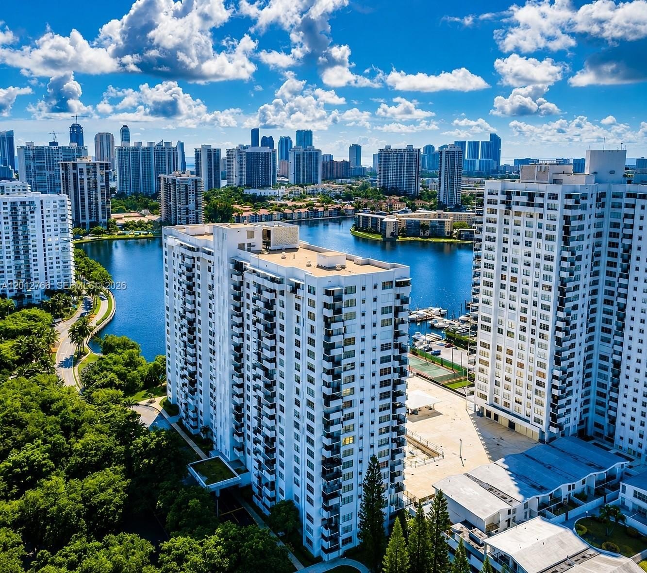 Condo 1BR 2BA - 2780 NE 183rd St, Aventura, FL