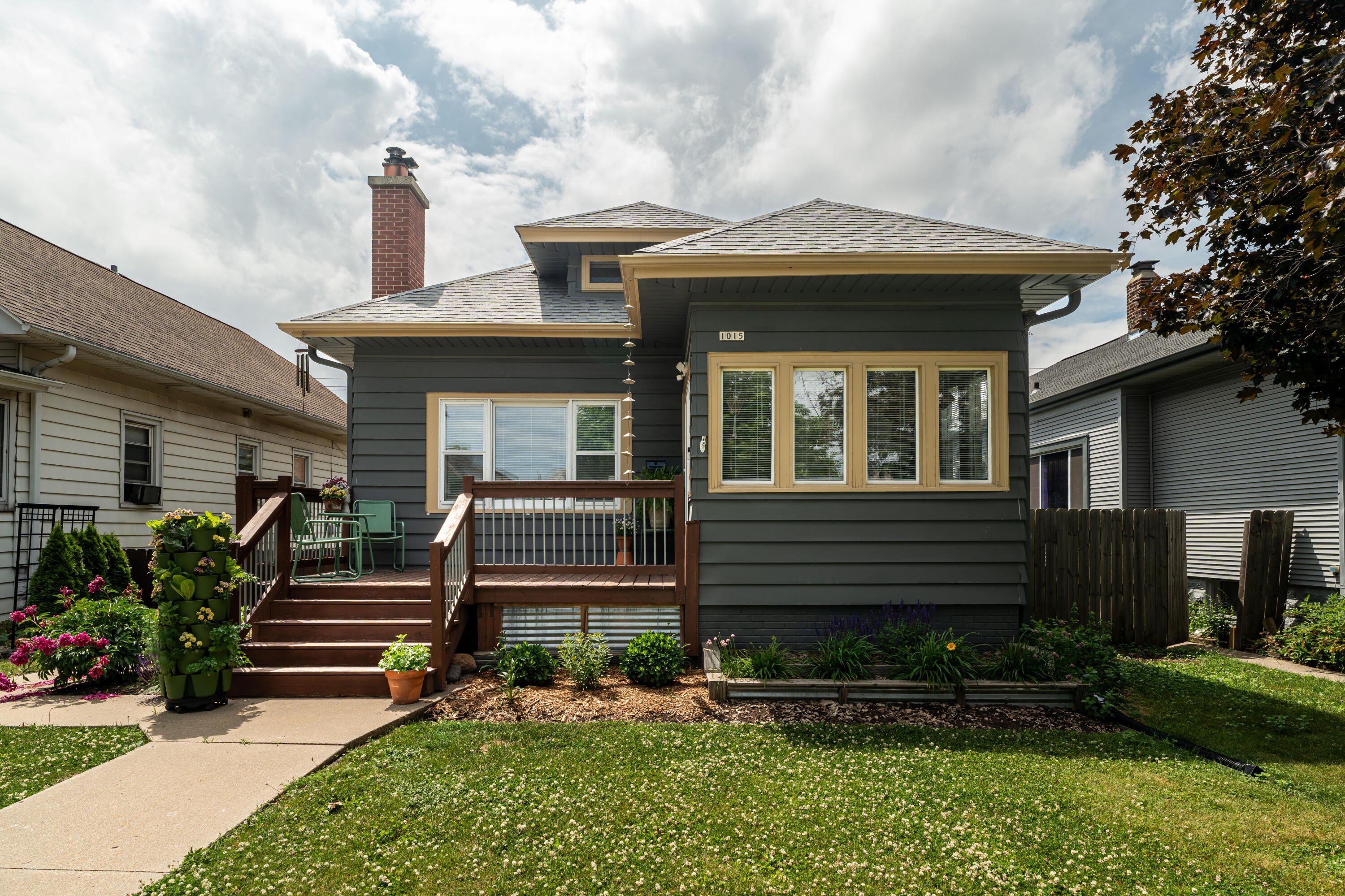 Other 3BR 2BA - 1015 S 76th St, West Allis, WI