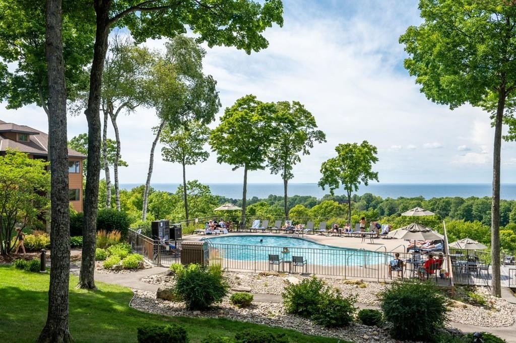 Condo 1BR 1BA - 4940 Landmark Cir, Town of Egg Harbor, WI
