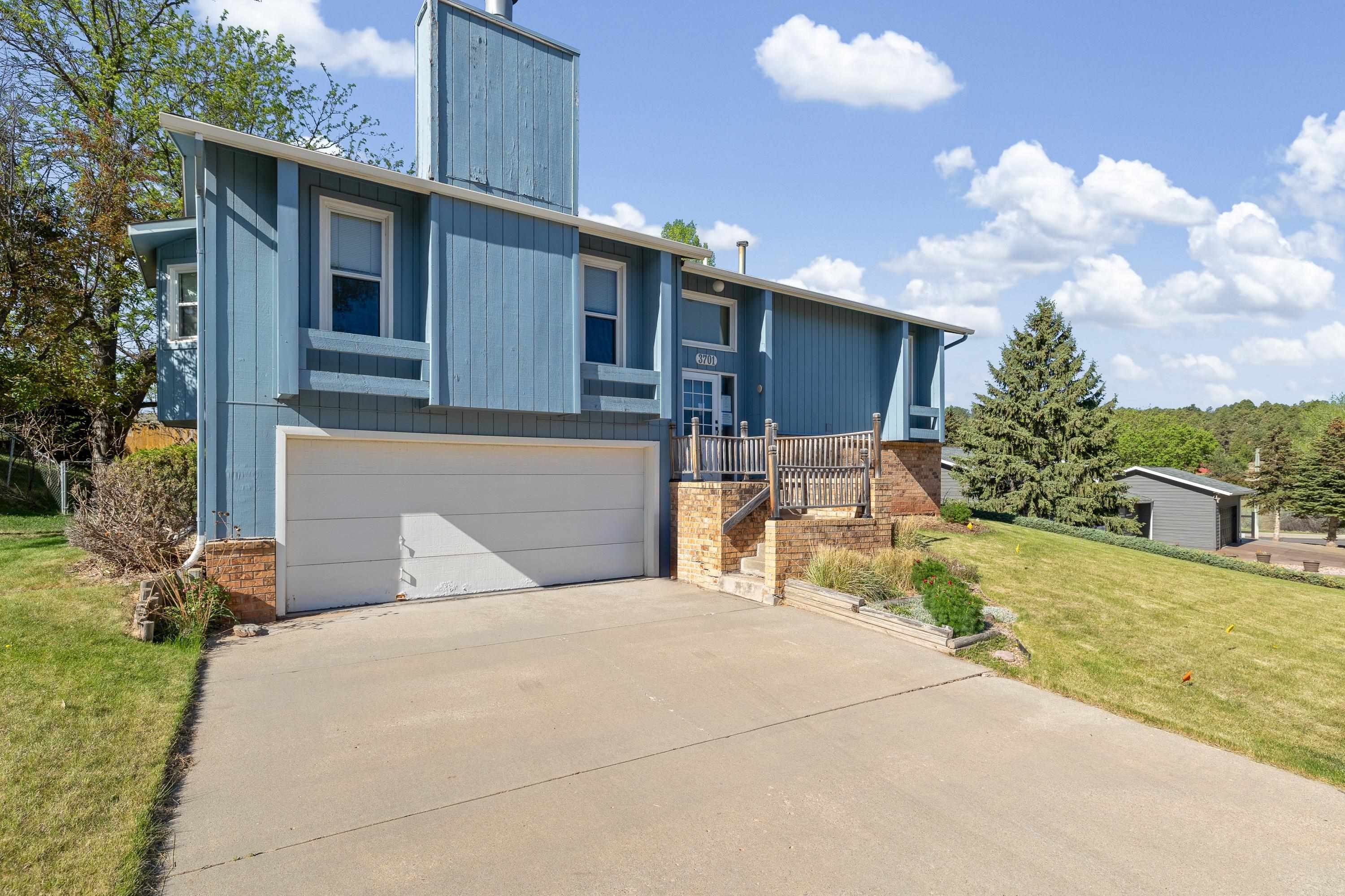 Single Family 3BR 2BA - 3701 Westridge Road, Rapid City, SD