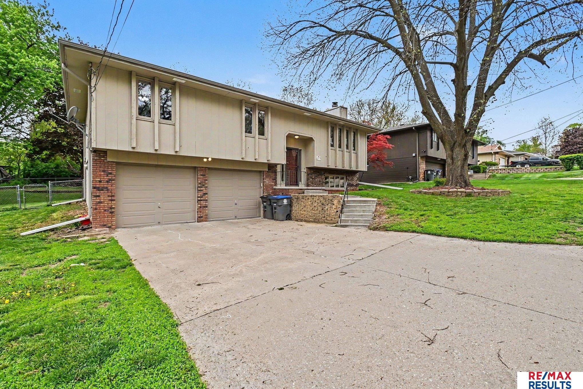 Single Family 3BR 2BA - 900 Mckenzie Avenue, Council Bluffs, IA