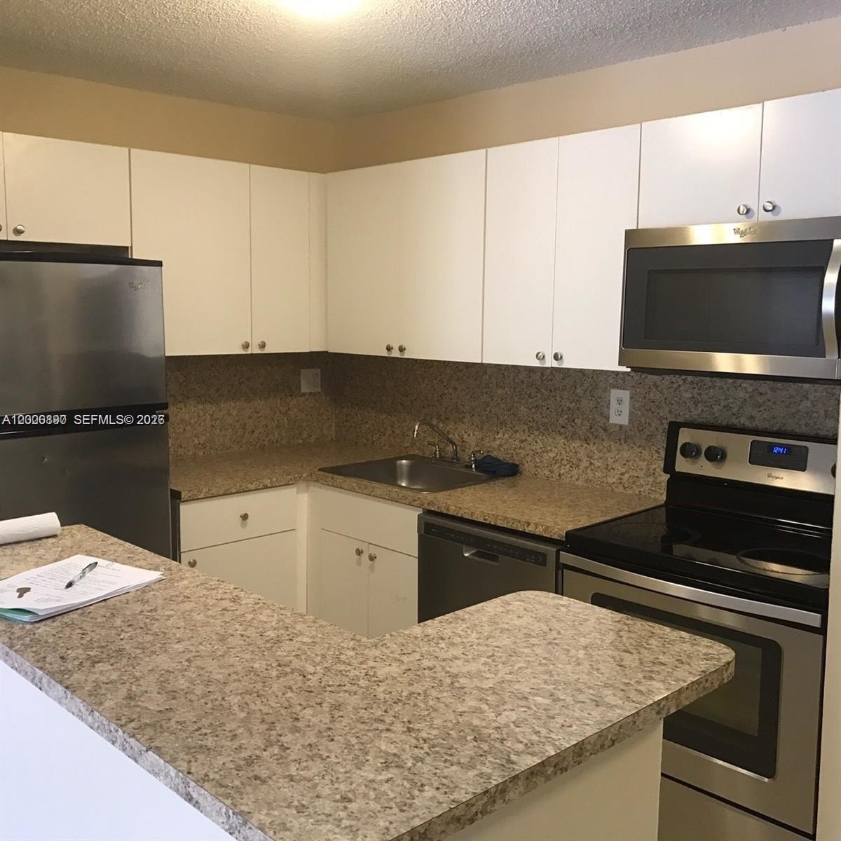 Condo 2BR 2BA - 7200 NW 179th St, Hialeah, FL