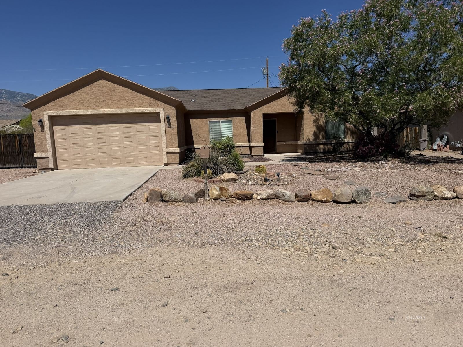 Single Family 3BR 2BA - 8618 S MOHAWK Dr, Safford, AZ