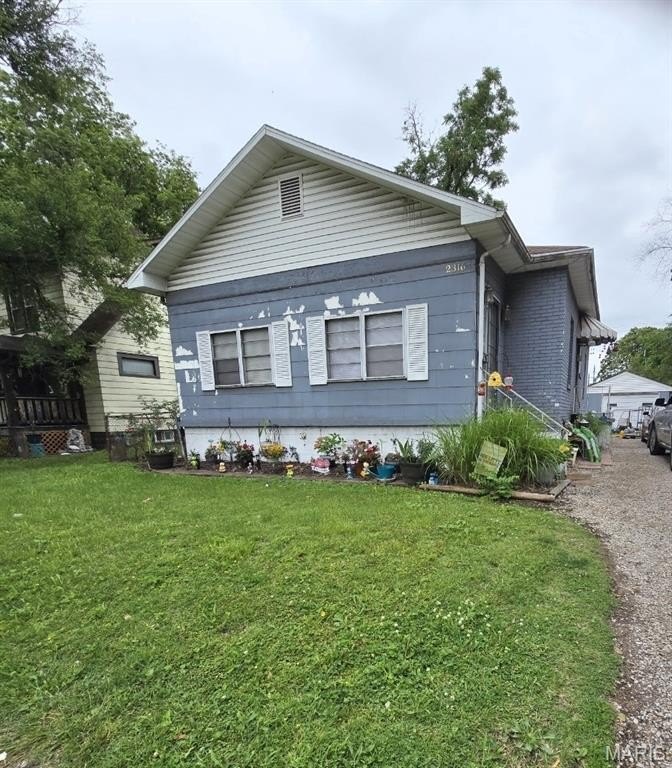Single Family 3BR 1BA - 2316 E 24th Street, Granite City, IL