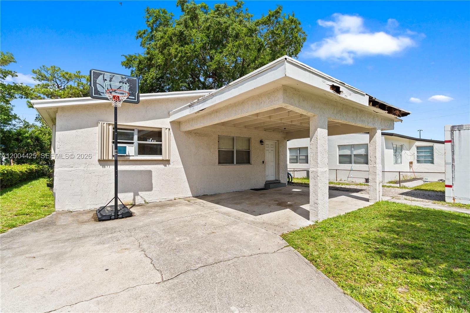 Single Family 3BR 2BA - 723 NW 15th Ter, Fort Lauderdale, FL