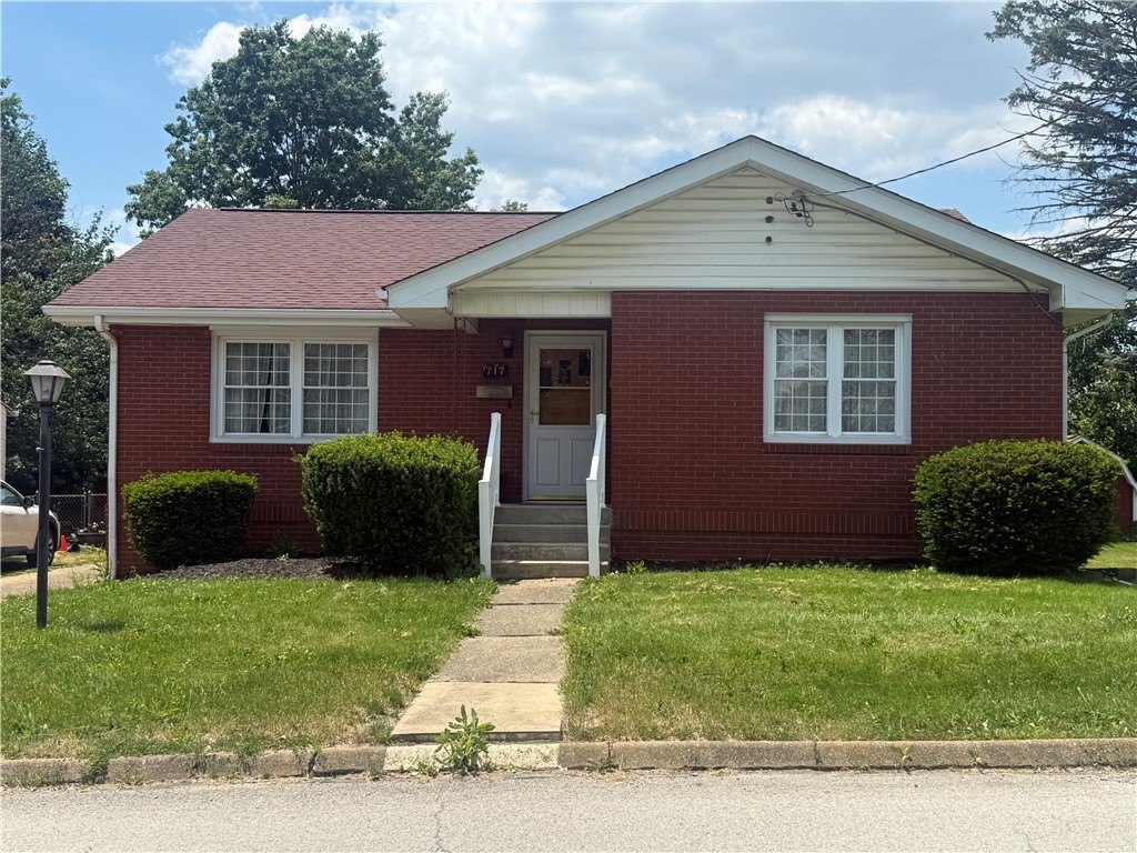 Single Family 3BR 2BA - 717 18th Ave, Patterson Twp, PA