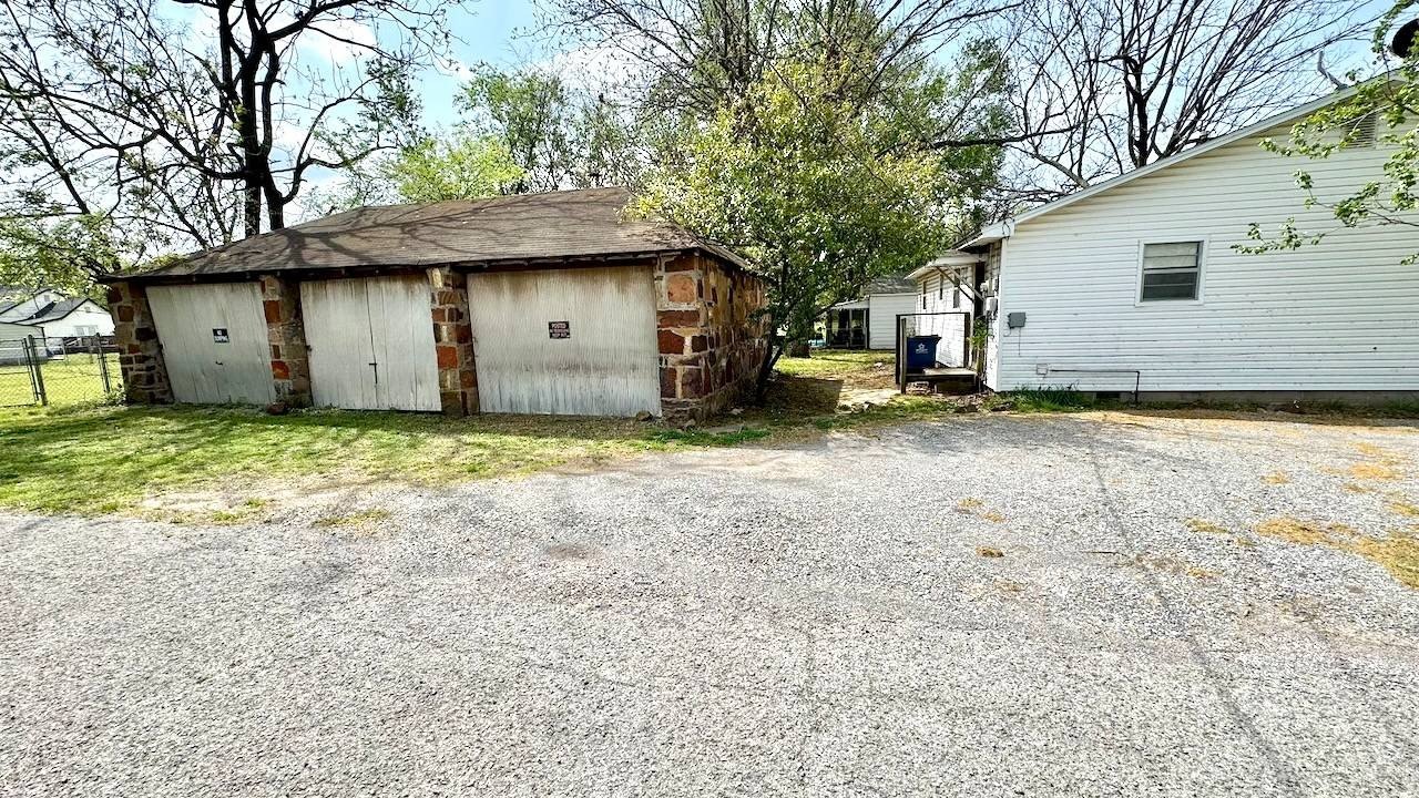 Other 2BR 1BA - 410 S 7th Street, McAlester, OK
