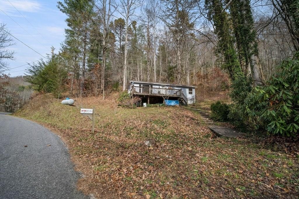 Single Family 1BR 1BA - 7065 Ellijay Road, Franklin, NC