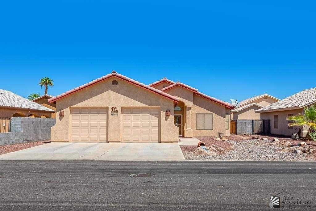 5276 E 33 Ln  