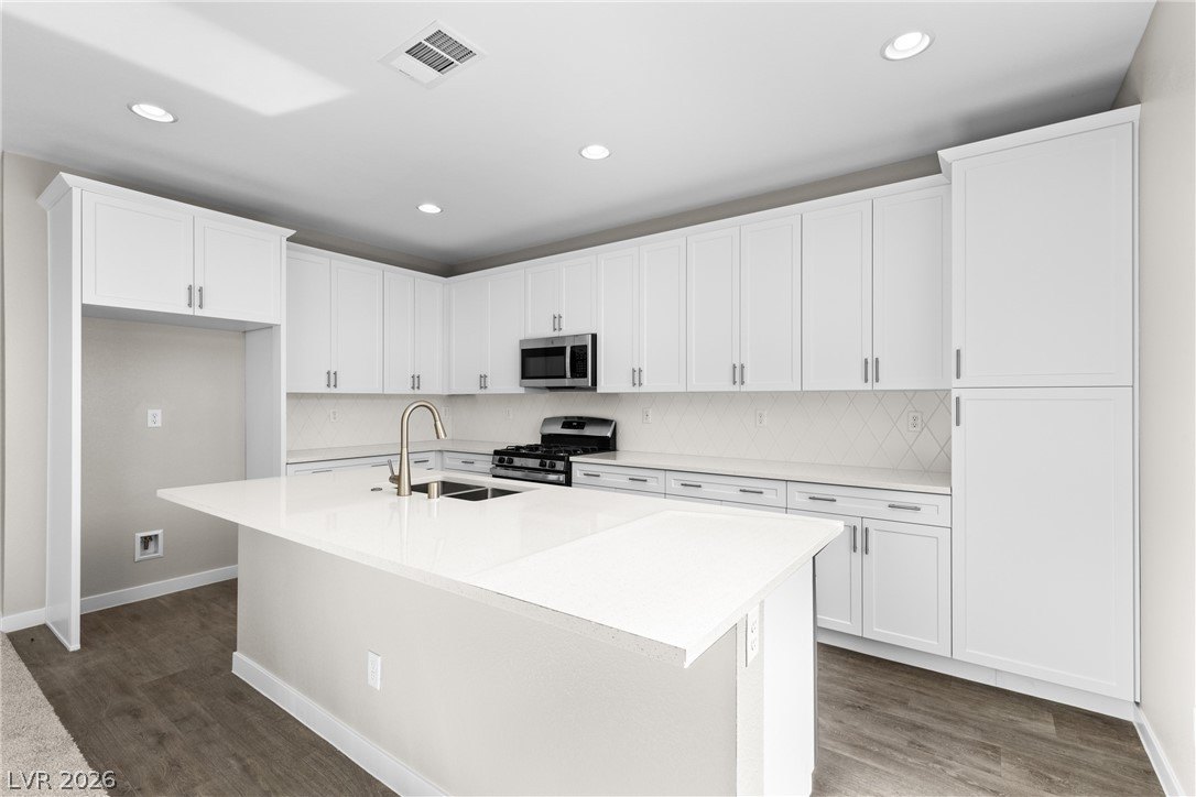 Single Family 2BR 2BA - 10507 S Lisa Lane, Las Vegas, NV