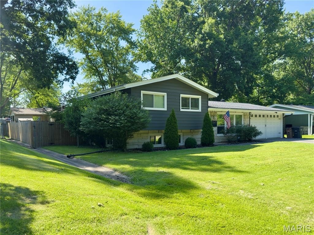 Single Family 4BR 2BA - 1641 Brookwood Drive, Cape Girardeau, MO