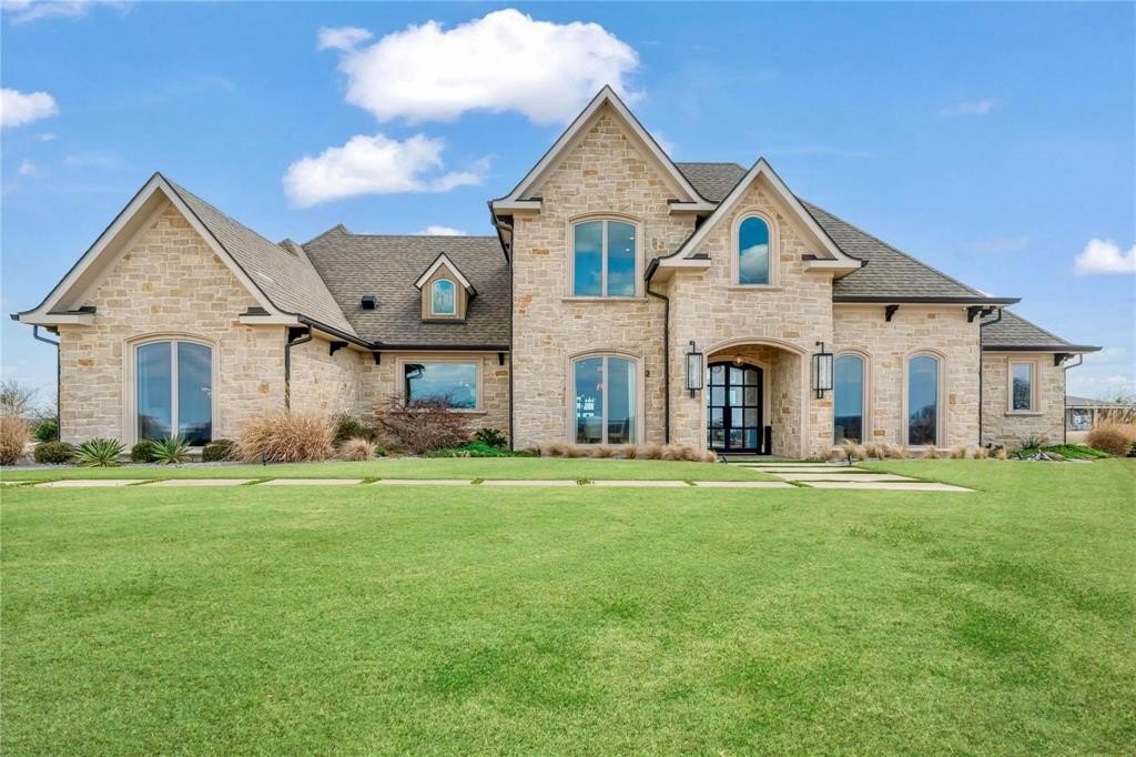 Single Family 4BR 5BA - 2106 County Road 43250, Paris, TX