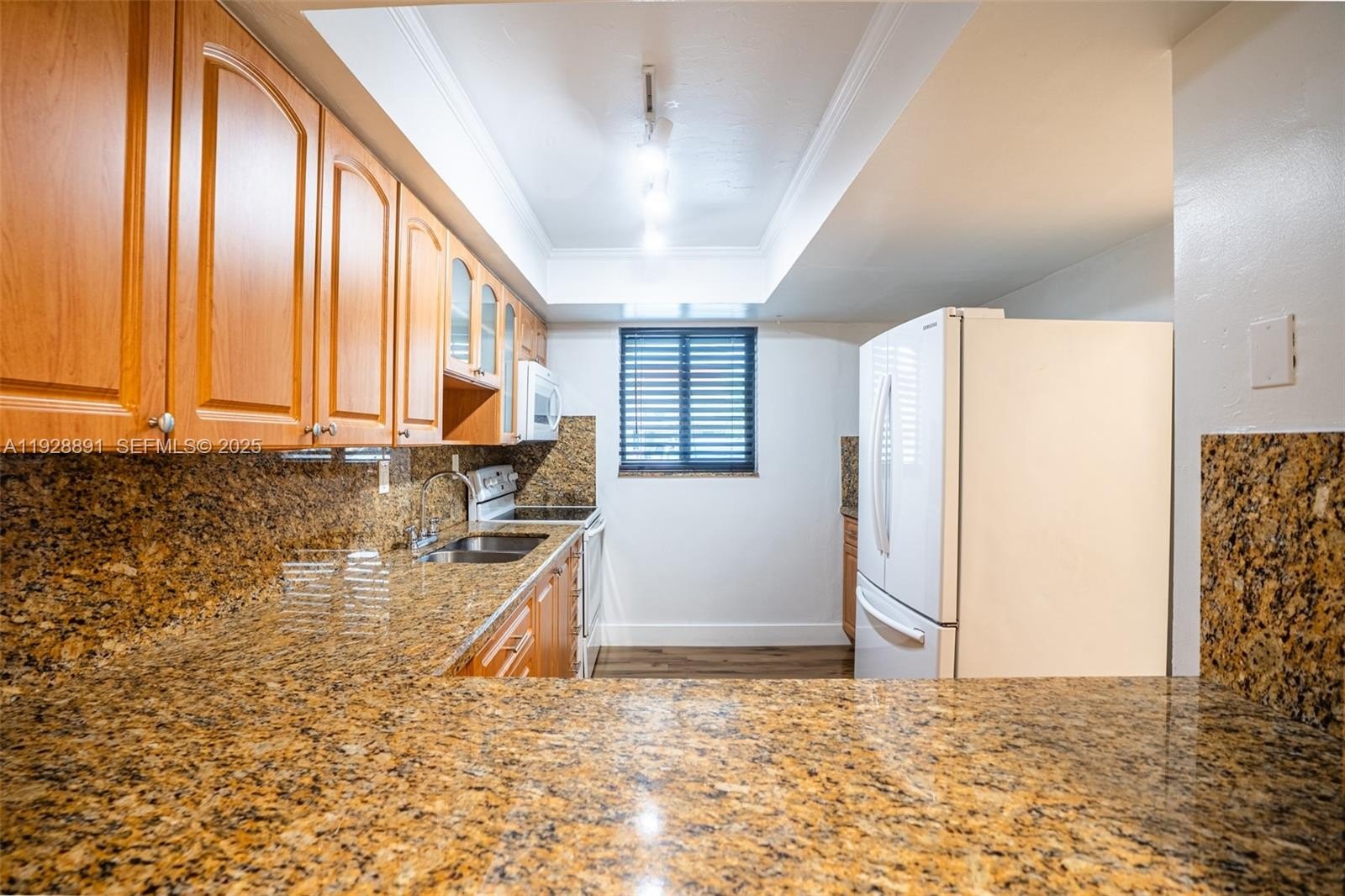 Single Family 2BR 2BA - 895 W 80th Pl, Hialeah, FL