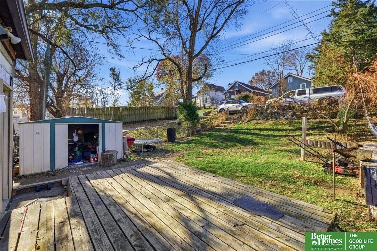 Single Family 4BR 2BA - 1334 S 25 Street, Omaha, NE