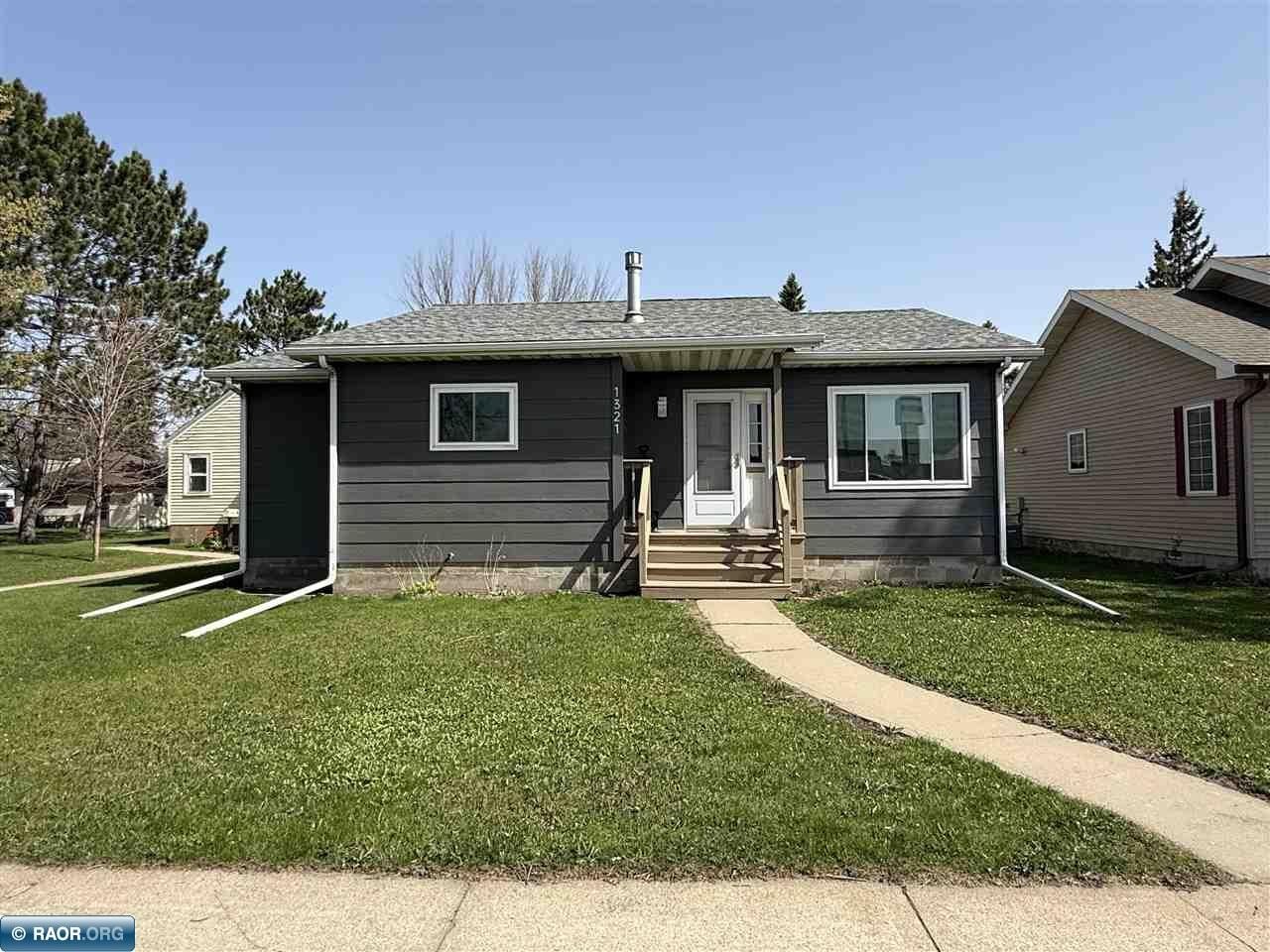 Other 3BR 2BA - 1321 13th Street S, Virginia, MN