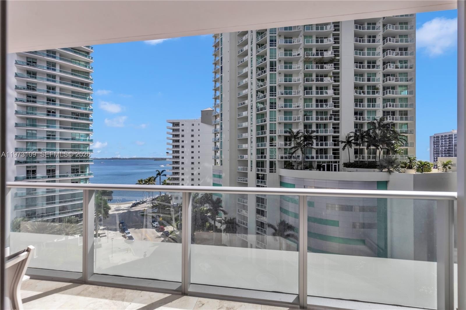 Condo 1BR 1BA - 1300 Brickell Bay Dr, Miami, FL