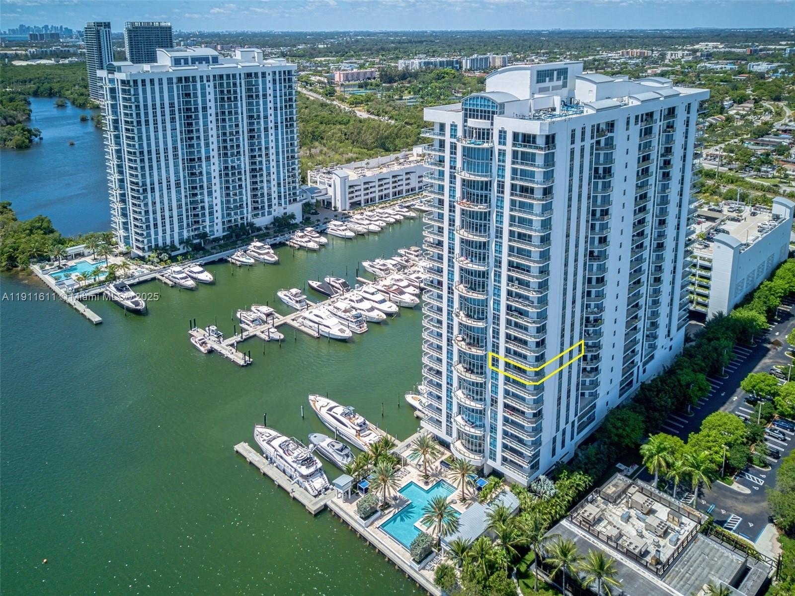 Condo 3BR 4BA - 17301 Biscayne Blvd, North  Miami  Beach, FL