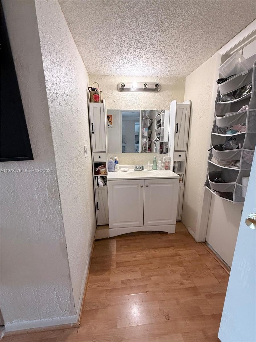 Condo 1BR 2BA - 7501 NW 16th St, Plantation, FL