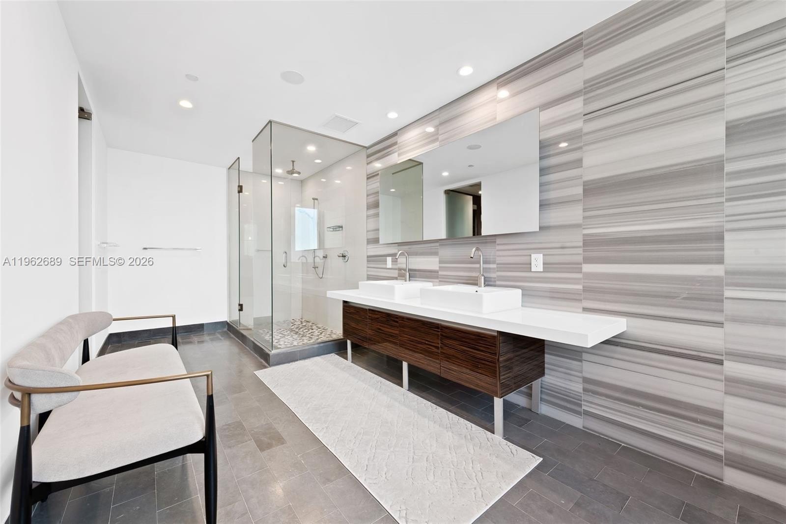 Condo 4BR 5BA - 1100 Biscayne Blvd, Miami, FL