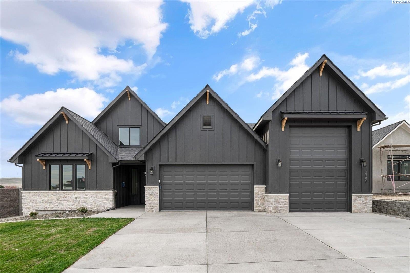 Other 4BR 4BA - 2385 Waterhill, Richland, WA