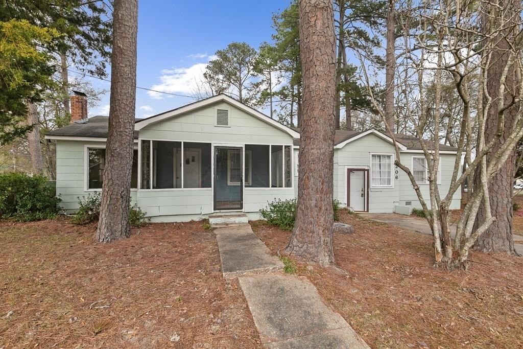Single Family 3BR 2BA - 206 Helen St., Dothan, AL