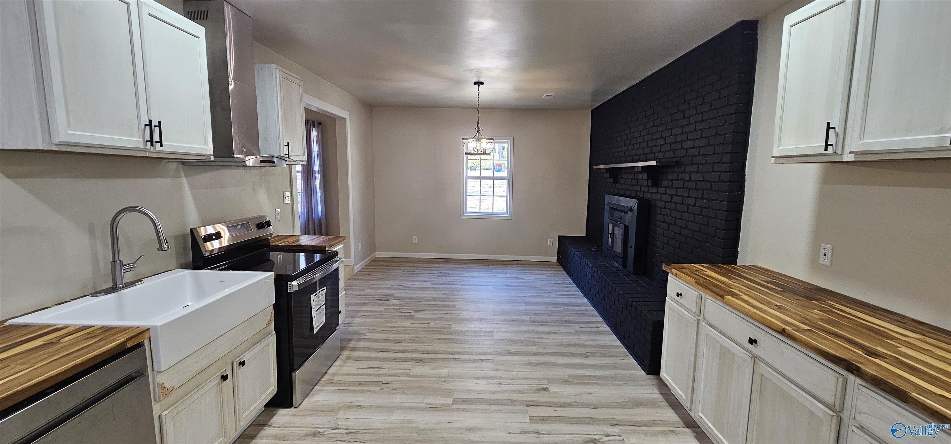 Single Family 3BR 2BA - 812 Tupelo Pike, Scottsboro, AL
