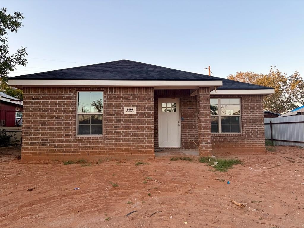 1008 Wilson St  