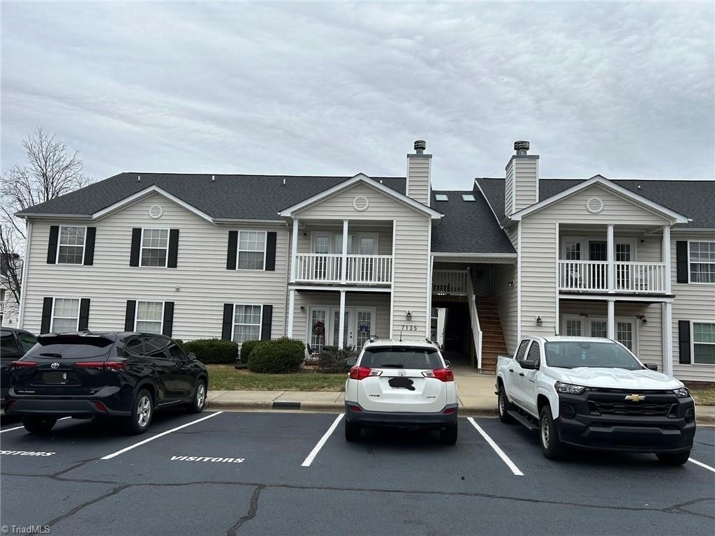 Condo 3BR 2BA - 7135 Friendly Avenue W, Greensboro, NC