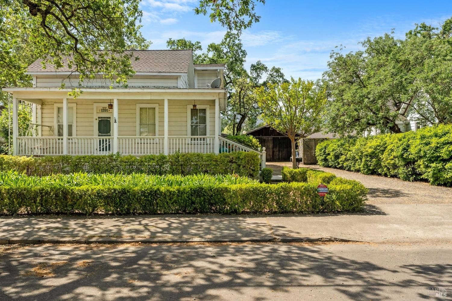 Single Family 3BR 2BA - 1201 Edwards Street, St. Helena, CA