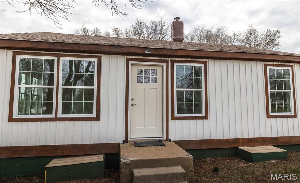 Single Family 3BR 2BA - 303 S Pine Street, Dixon, MO
